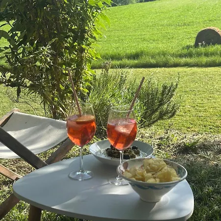 Quiet Countryside House & Secure Garden Дом отдыха *
