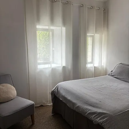 Дом отдыха Quiet Countryside House & Secure Garden