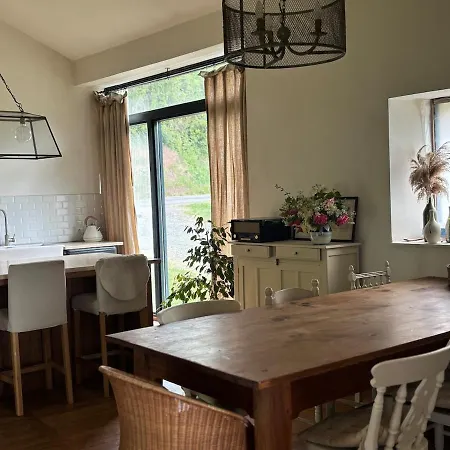 Quiet Countryside House & Secure Garden *